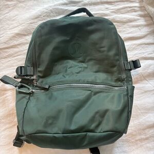 Lululemon New Crew 22L backpack